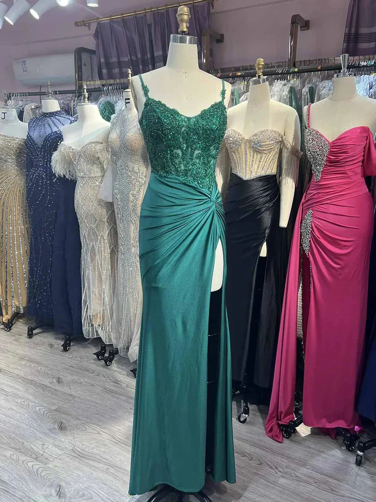Rafenild | Green V Neck Beading Satin Long Slit Prom Dresses - Image 4