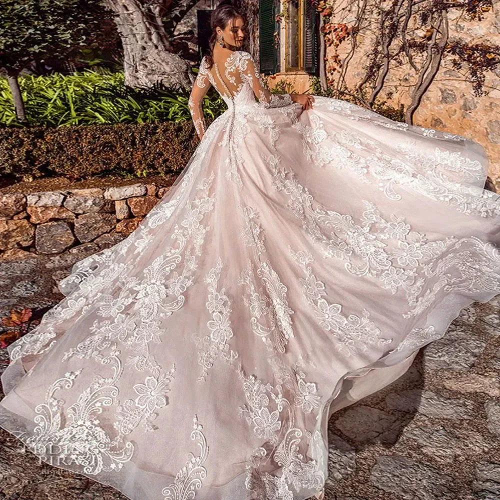 Ramanda Exquisite Lace Appliques Ball Gown Long Sleeves Wedding Dress For Bride Buttons Illusion Back Court Train Bridal Gown - Image 2
