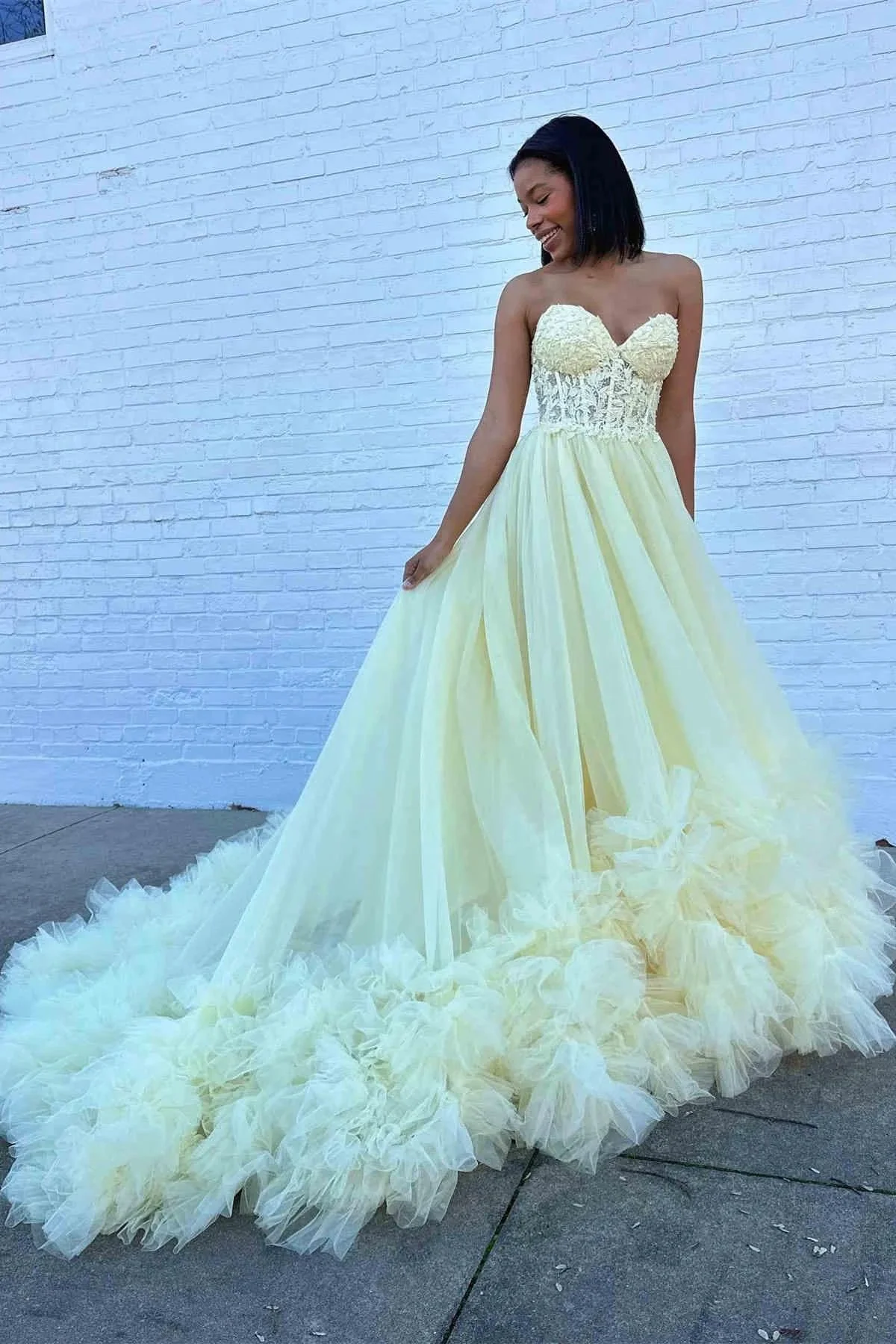 Romy | Red Tulle Appliques Sweetheart Ruffle Long Prom Dress - Image 5