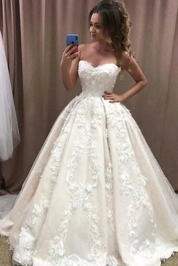 Romantic Long Ball Gowns Sweetheart Wedding Dress With 3D Floral Appliques Lace - Image 2