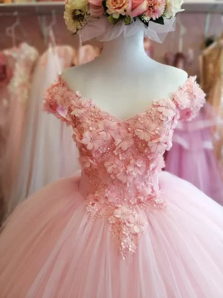 Romantic Pink Tulle Ball Gown with Appliques  Y2685 - Image 2