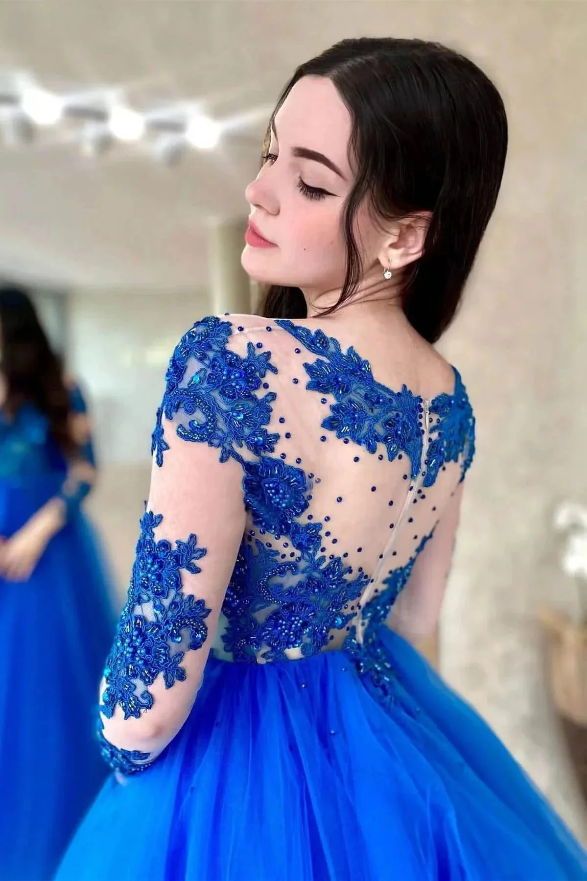 Royal Blue Appliqued Tulle Prom Dress with Long Sleeves - Image 3