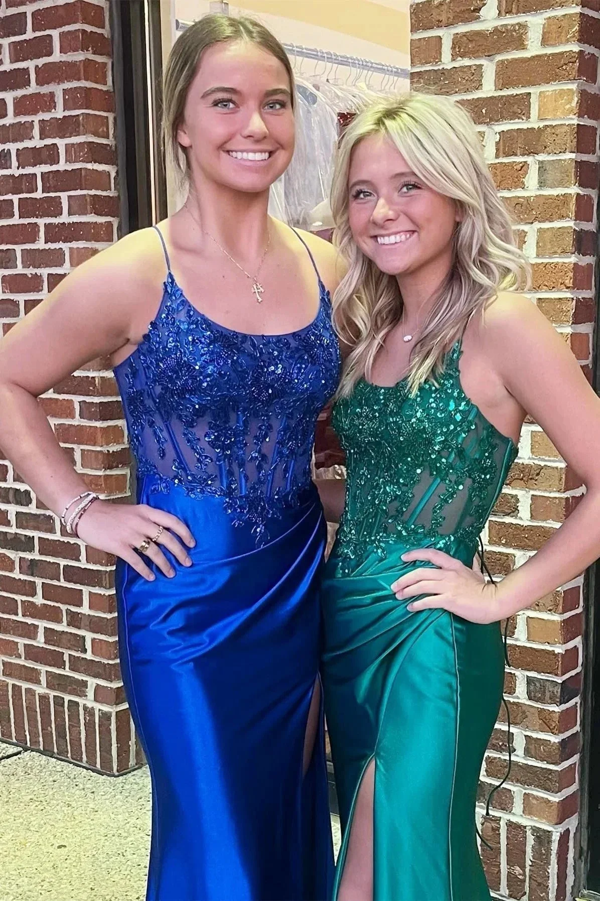 Royal Blue Appliques Scoop Neck Mermaid Long Formal Dress - Image 2