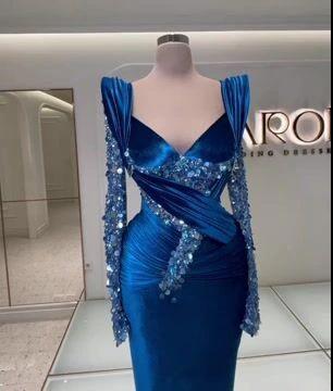 Royal Blue Mermaid Prom Dress with Elegant Long Sleeves and Sparkling Beadwork - Image 3