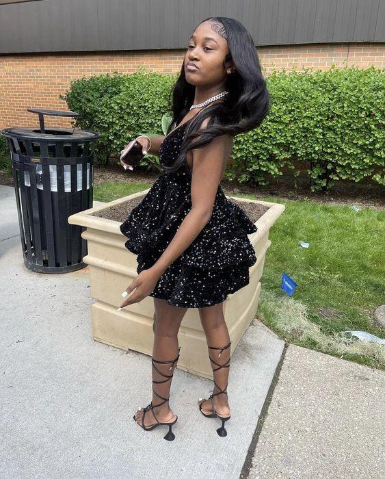 Sexy Black Sparkling Short Cocktail Dresses Back Open Tiered Sequin Graduation Gown Parties Night,Black Homecoming Dress Y1504 - Image 2
