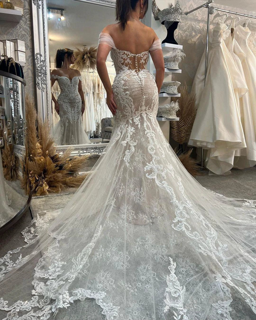Sexy Floor Length Sweetheart Off-The-Shoulder Sleeveless Mermaid Lace Wedding Dress - Image 3