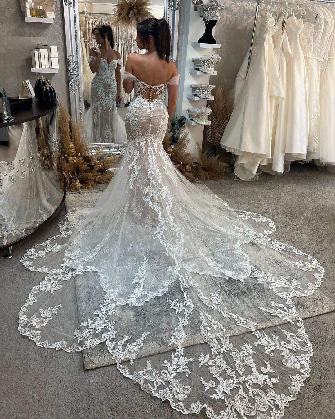 Sexy Floor Length Sweetheart Off-The-Shoulder Sleeveless Mermaid Lace Wedding Dress - Image 4