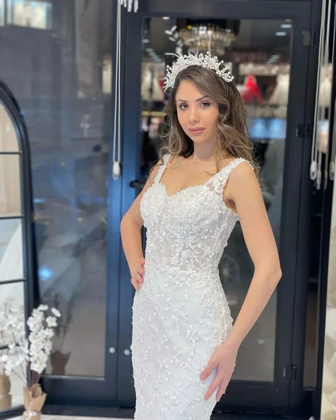 Sexy Floor Length Sweetheart Traps Sleeveless Mermaid Lace Weddding Dress with Court Train - Image 2