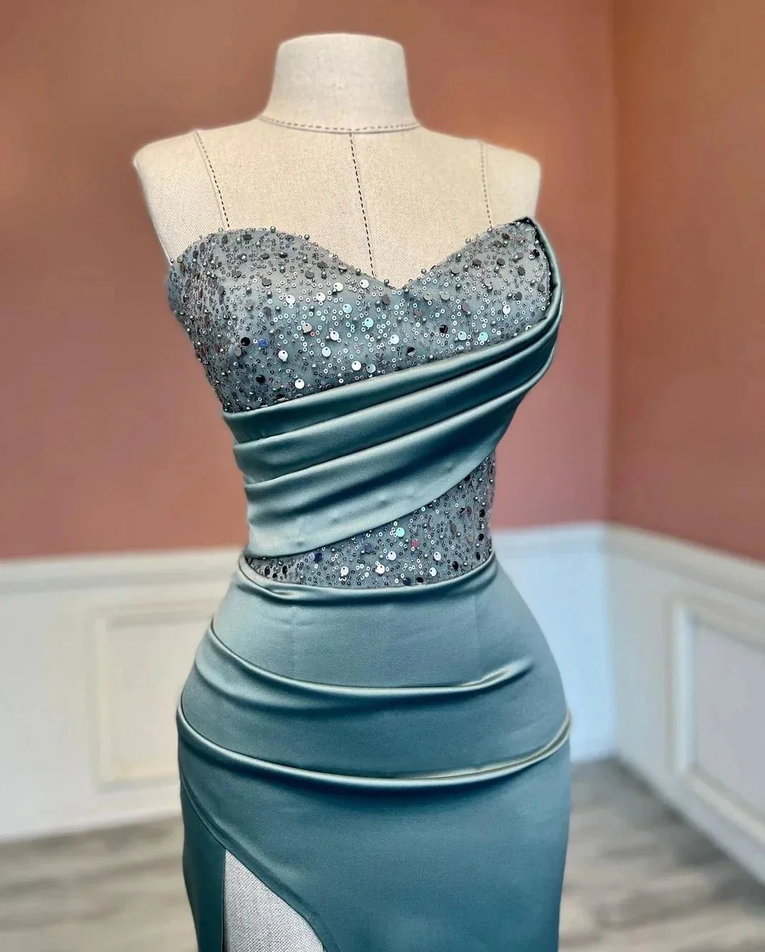 Sexy Long Mermaid Strapless Sequined Beading Prom Dress With Slit - Image 2