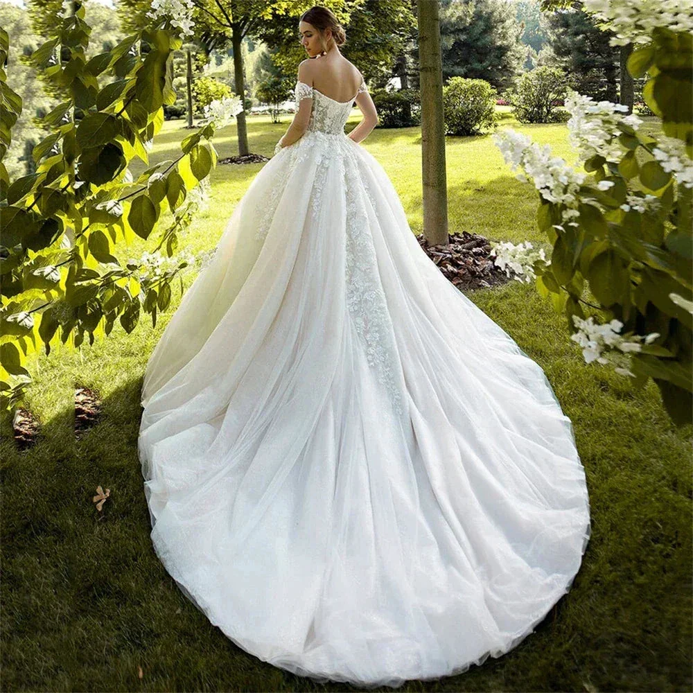 Sexy Off Shoulder Pretty Backless Mopping Wedding Dresses Fascinating Elegant Spaghetti Straps Boho Lace Applique Bride Gown - Image 3