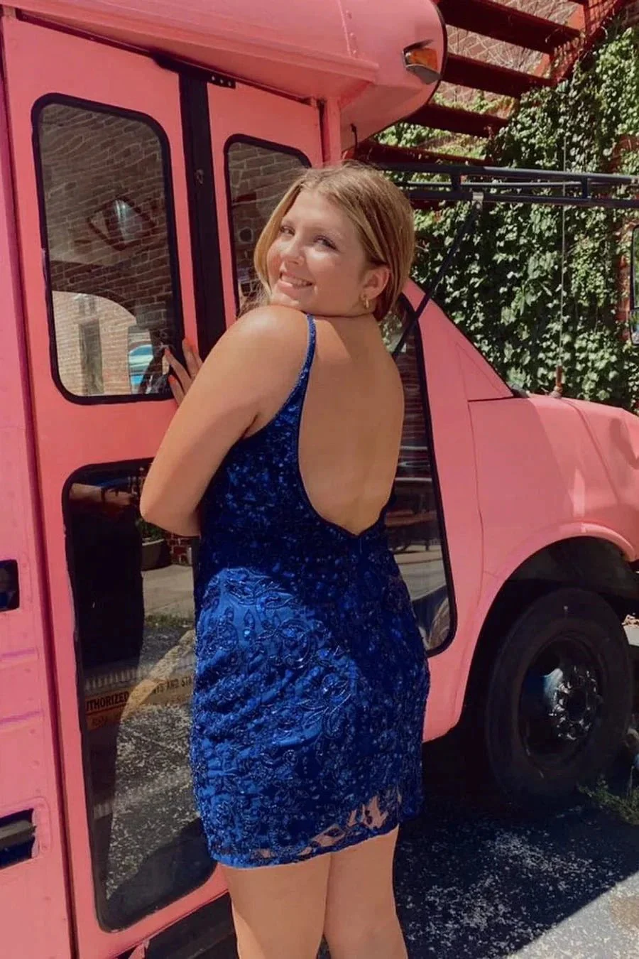 Sexy Royal Blue V-neck Spaghetti Straps Sleeveless Short Homecoming Dresses - Image 2