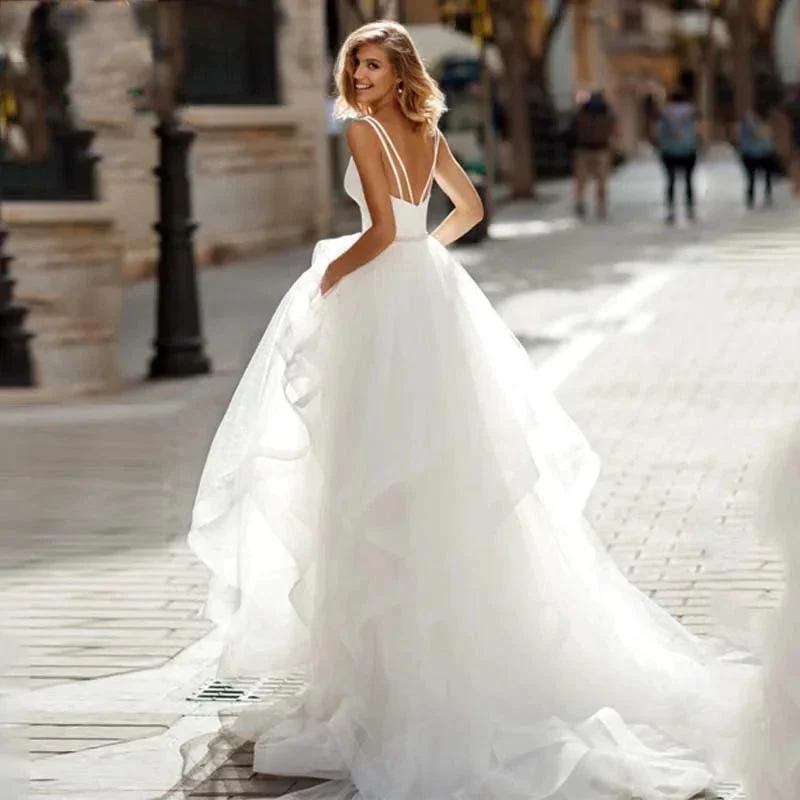 Sexy V-Neck Backless A-line Wedding Dress Romantic Organza Sleeveless Trouwjurk Simple Spaghetti Straps Bride Party - Image 2