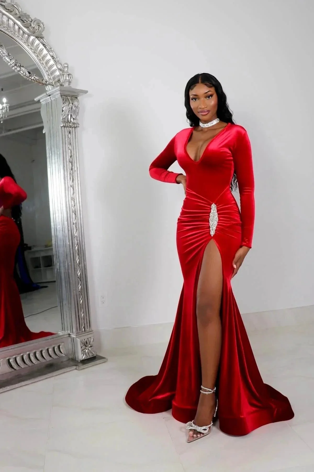 Sexy V-neck Split Front Long Mermaid Prom Dress With Long Sleeves - Image 2