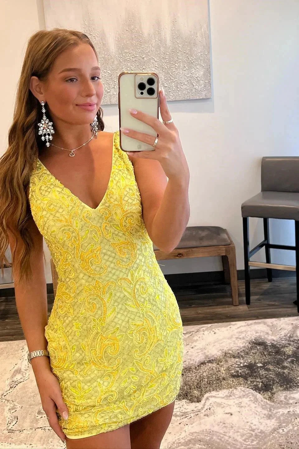 Sexy Yellow V-neck Sleeveless Sequined Backless Homecoming Dress With Lace - Image 2