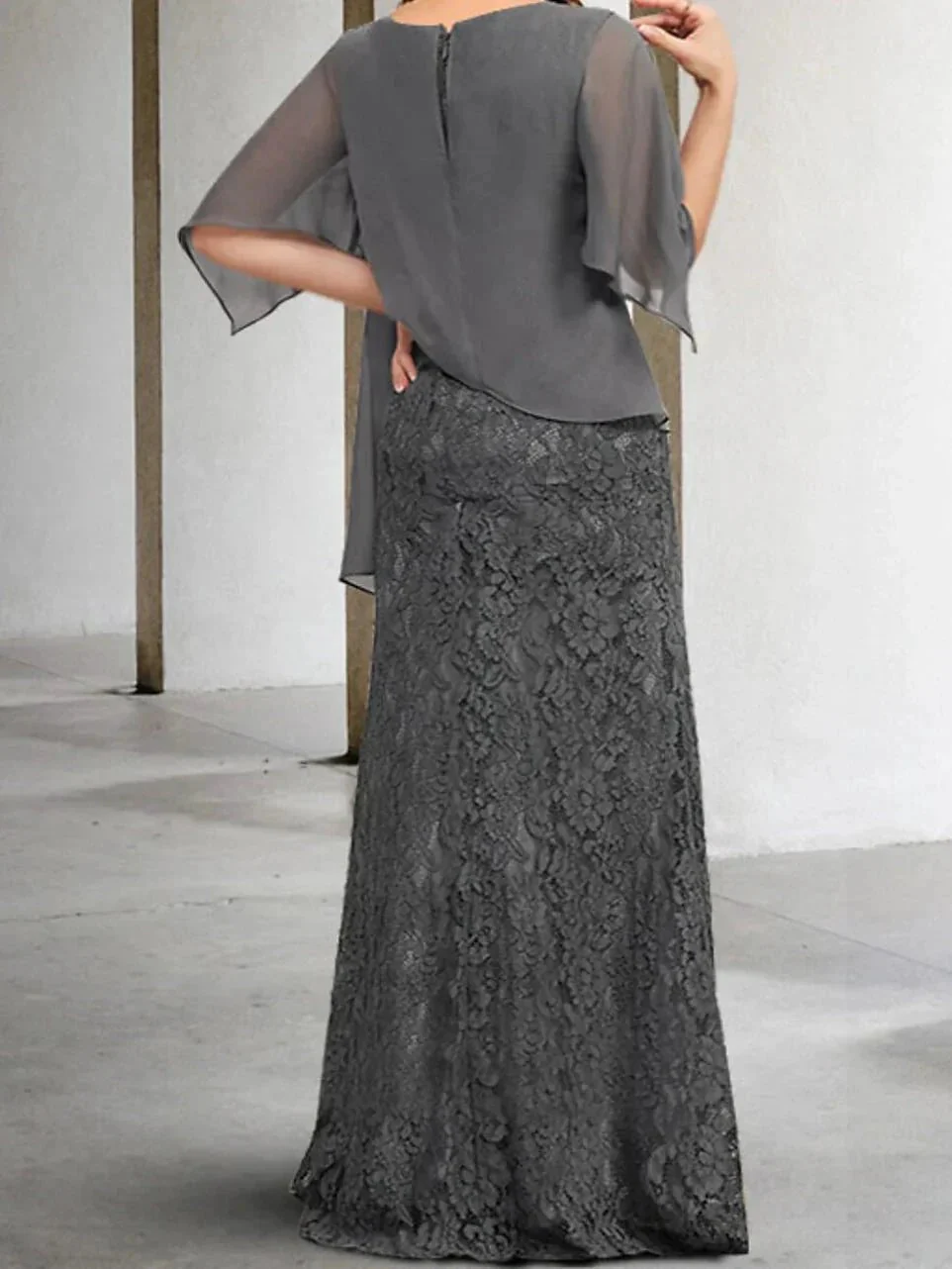Sheath/Column Mother of the Bride Dresses with Applique - Image 2