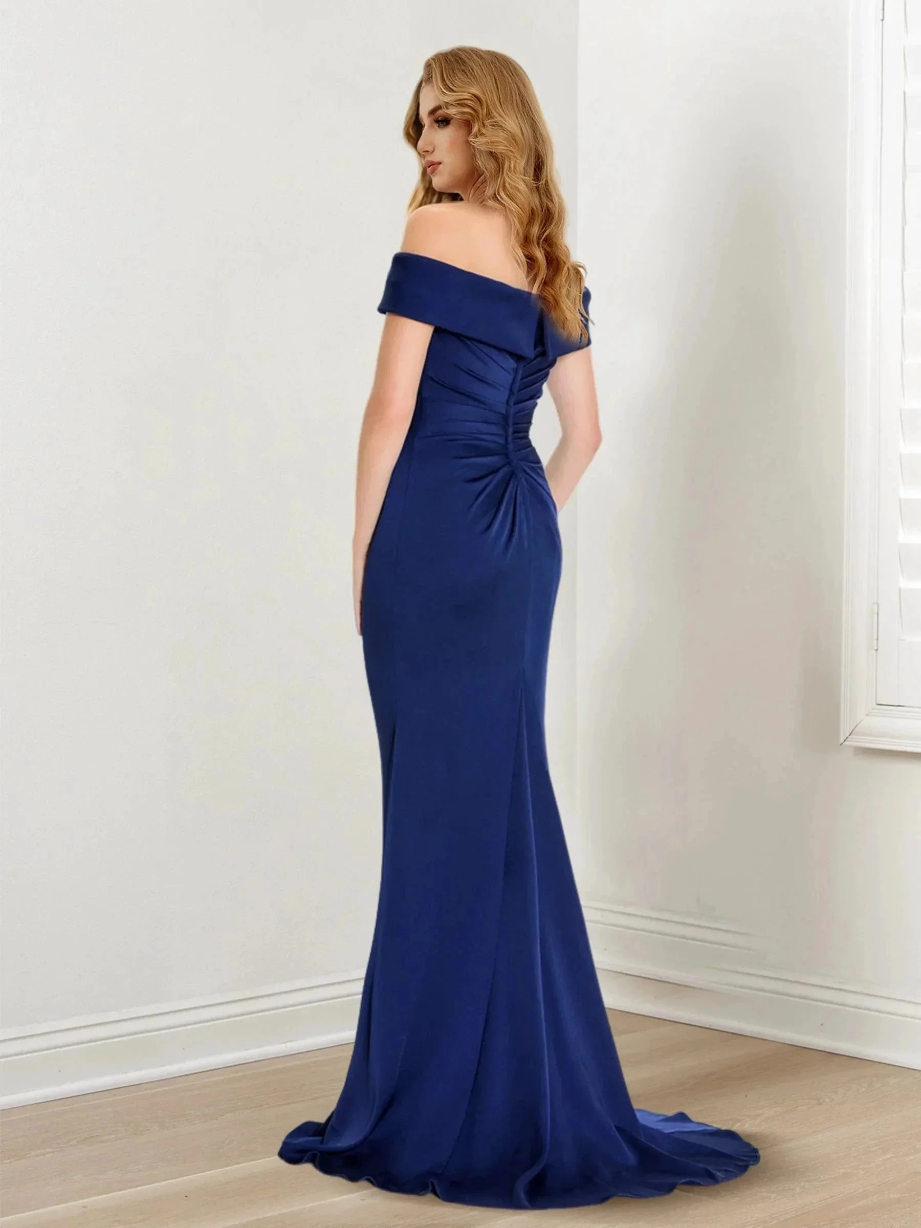Sheath/Column Off-the-Shoulder Sleeveless Mother of the Bride Dresses - Image 2