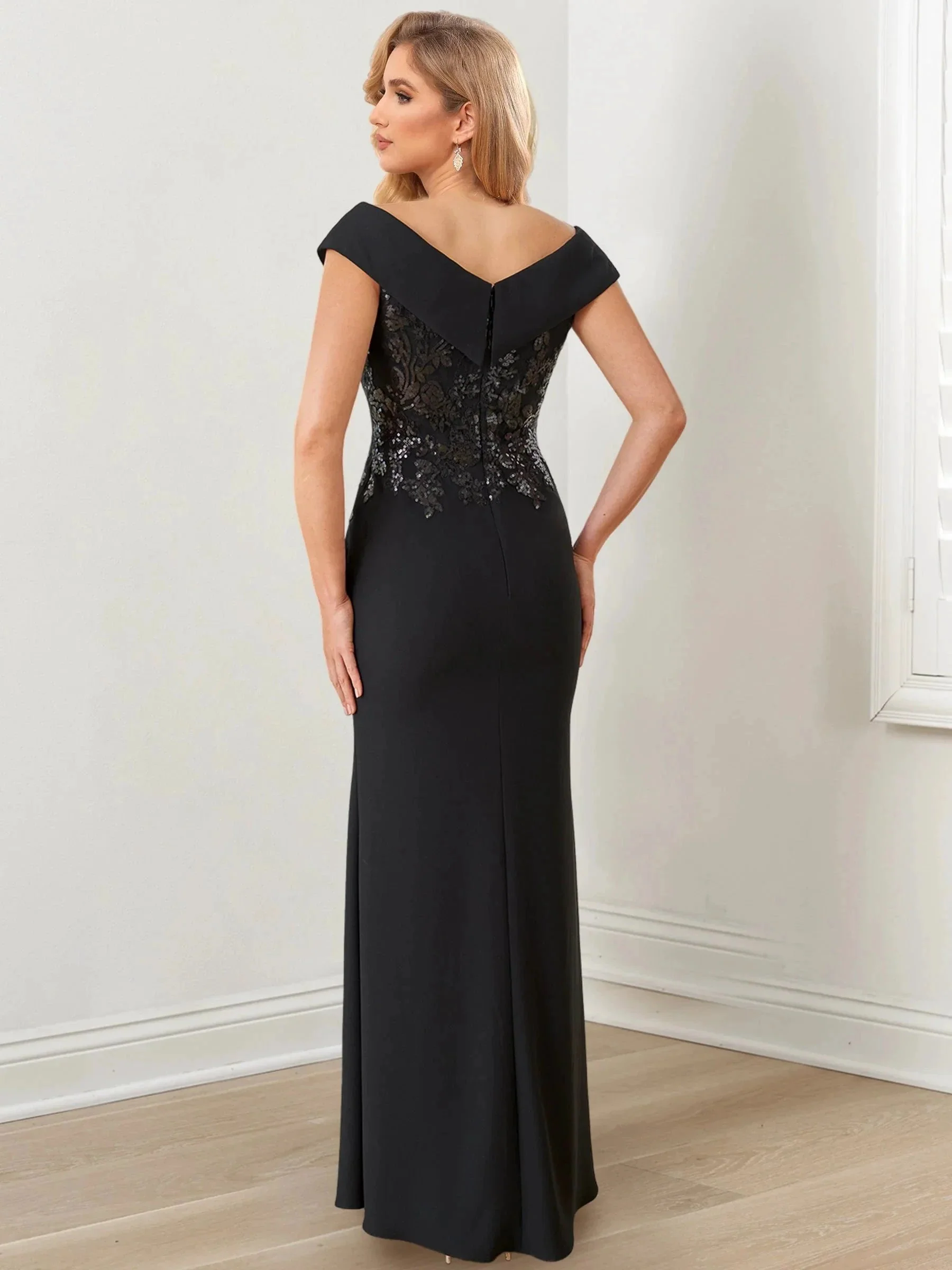 Sheath/Column V-Neck Floor-Length Mother of the Bride Dresses - Image 2