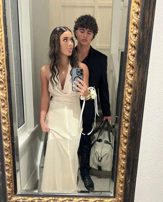 Sheath Ivory Backless Evening Dress Long Halter Prom Dress Y7189 - Image 3