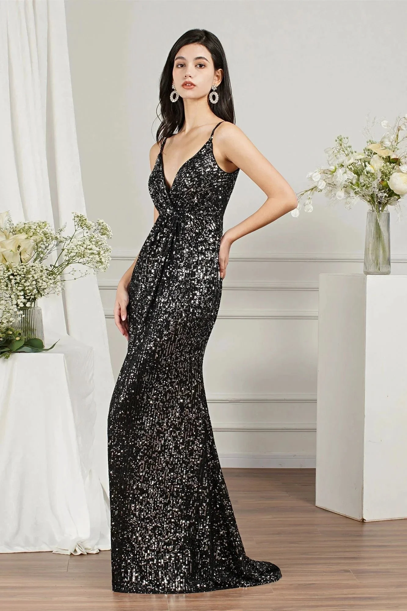 Shiny Sequins Spaghetti Straps V-neck Floor-length Mermaid Bridesmaid/Prom Dress - Image 3
