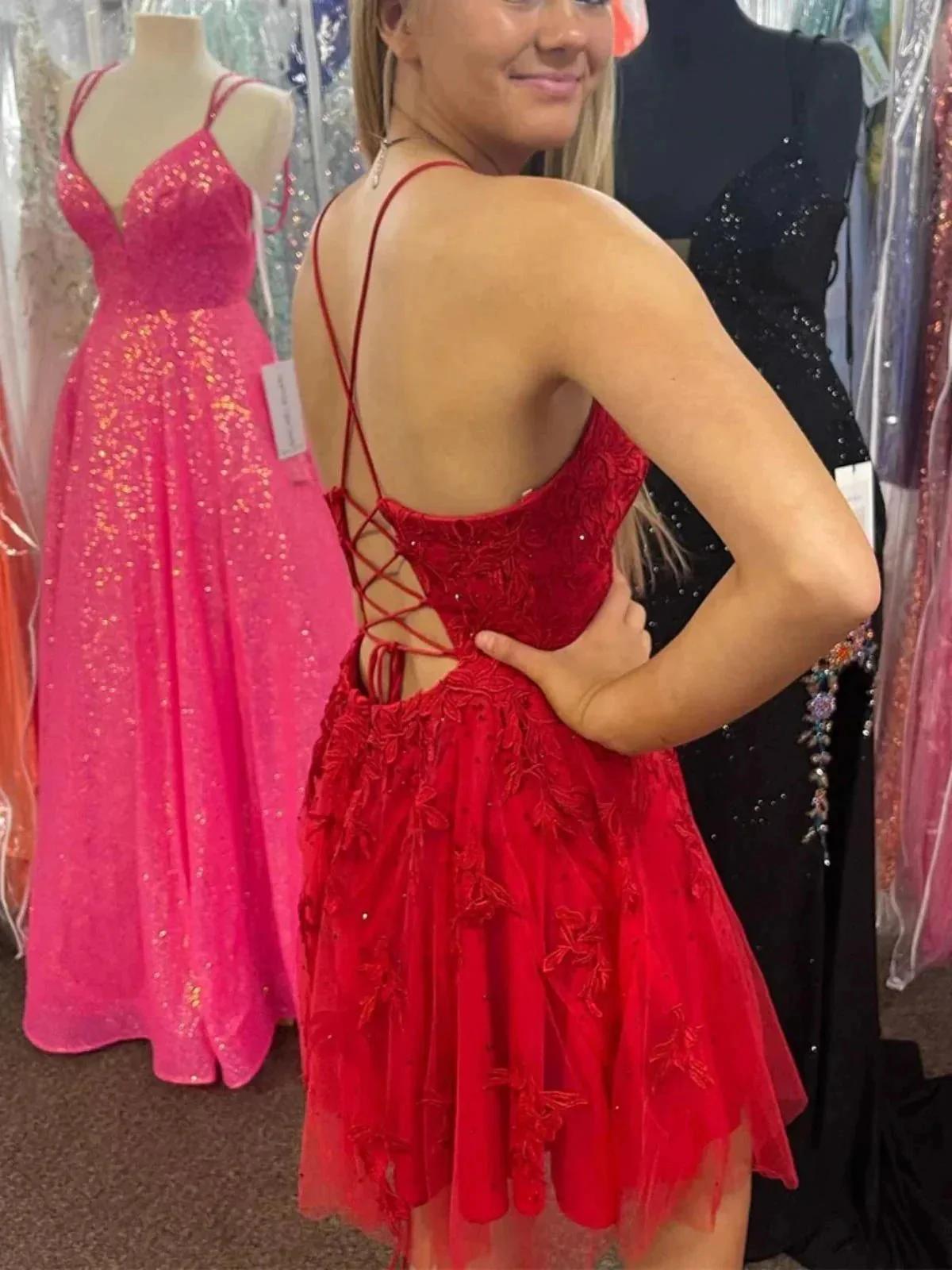 Short A-line V Neck Backless Lace Prom Dresses Red Formal Homecoming Dresses - Image 2