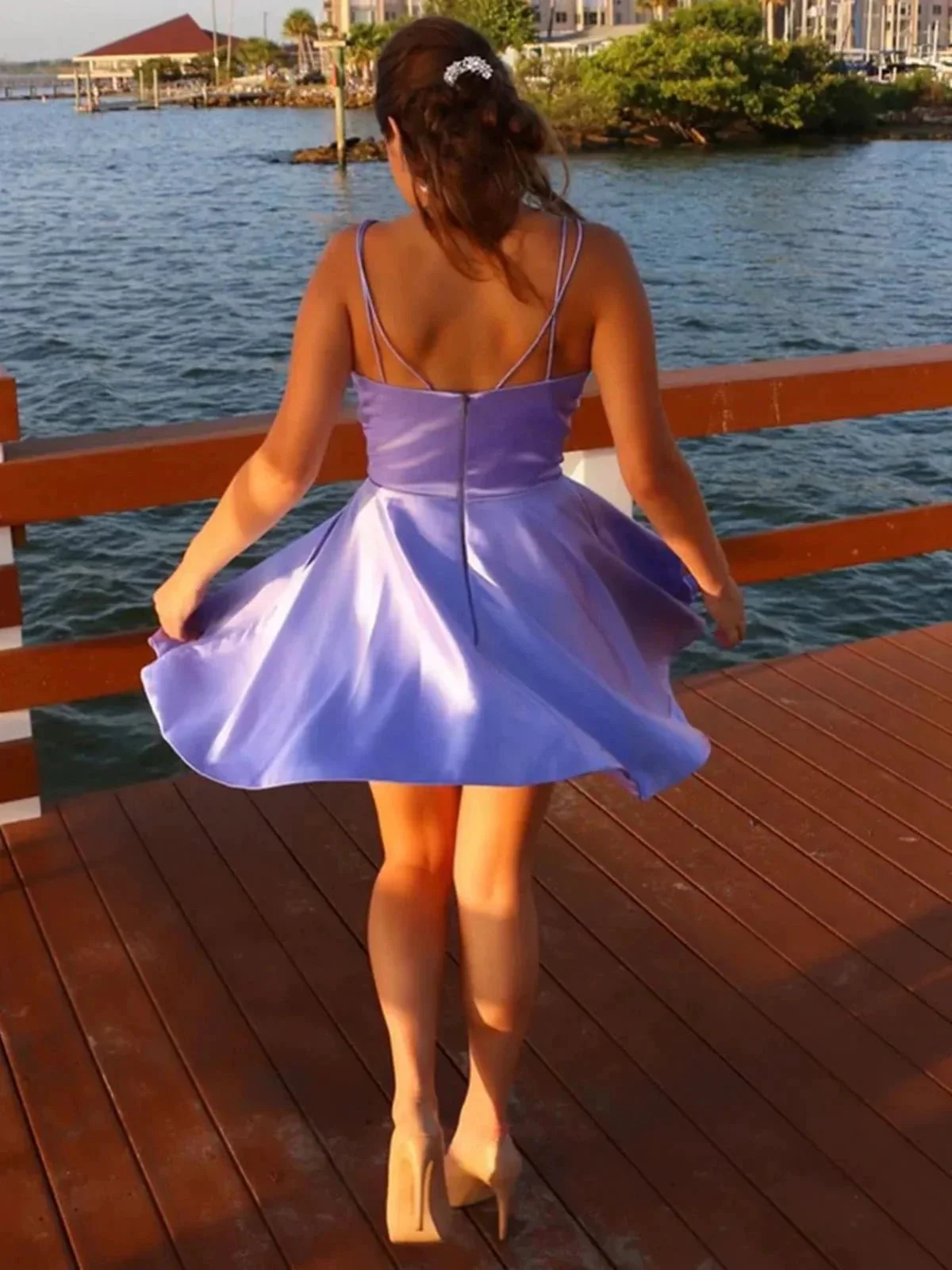 Short A-line V-neck Satin Prom Dress with Pockets Lilac Homecoming Dresses - Image 3