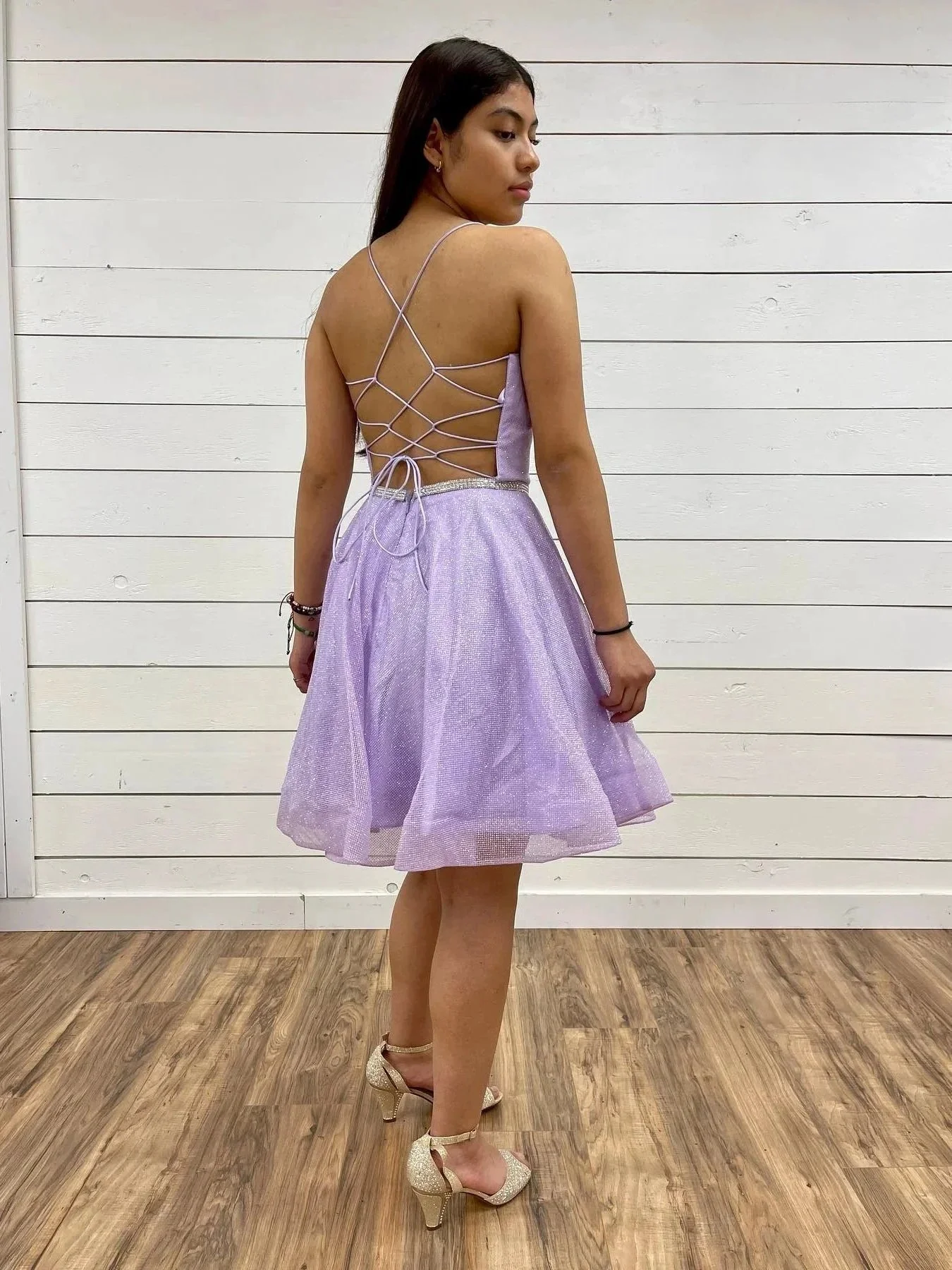 Short A-line V Neck Tulle Backless Prom Dresses Lilac Homecoming Dresses - Image 2