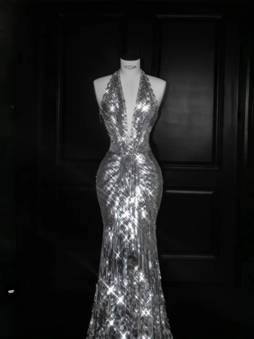 Sparkly Silver Deep V Halter Sequins Beaded Backless Evening Dress Mermaid Prom Dress Y8687 - Image 3
