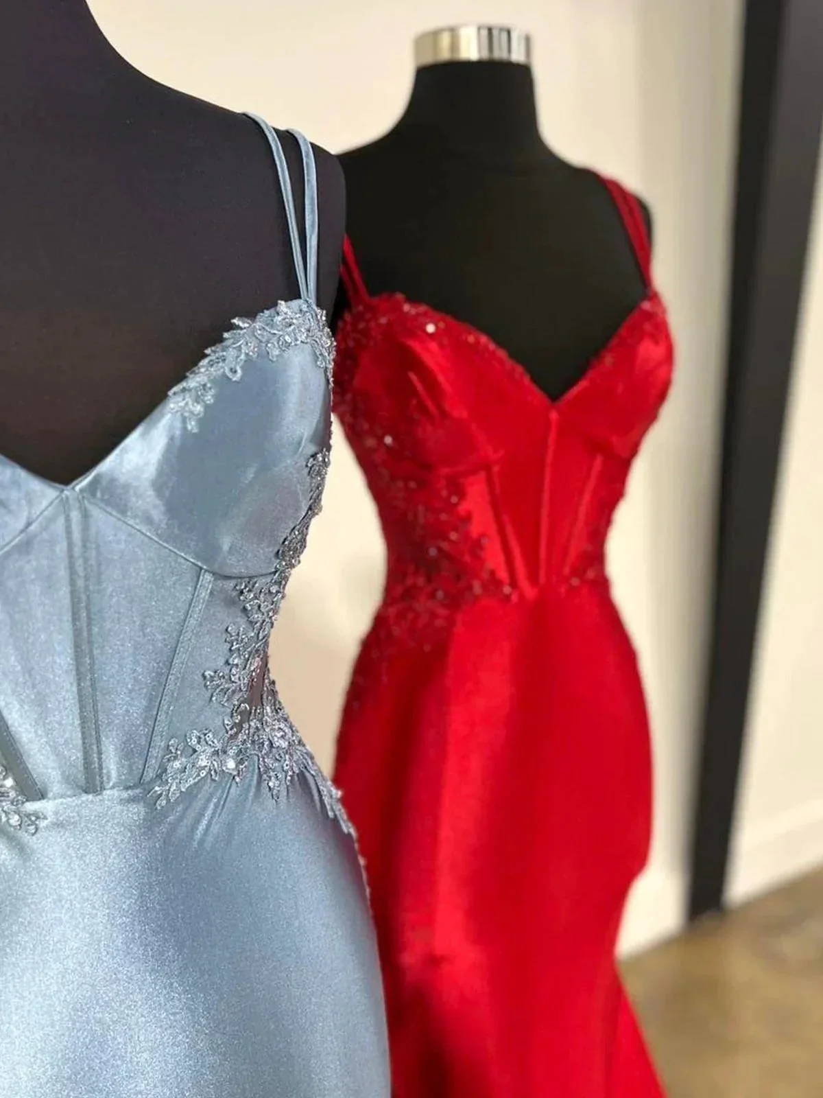 Simmy | Double Straps Appliques Mermaid Satin Prom Dress - Image 2