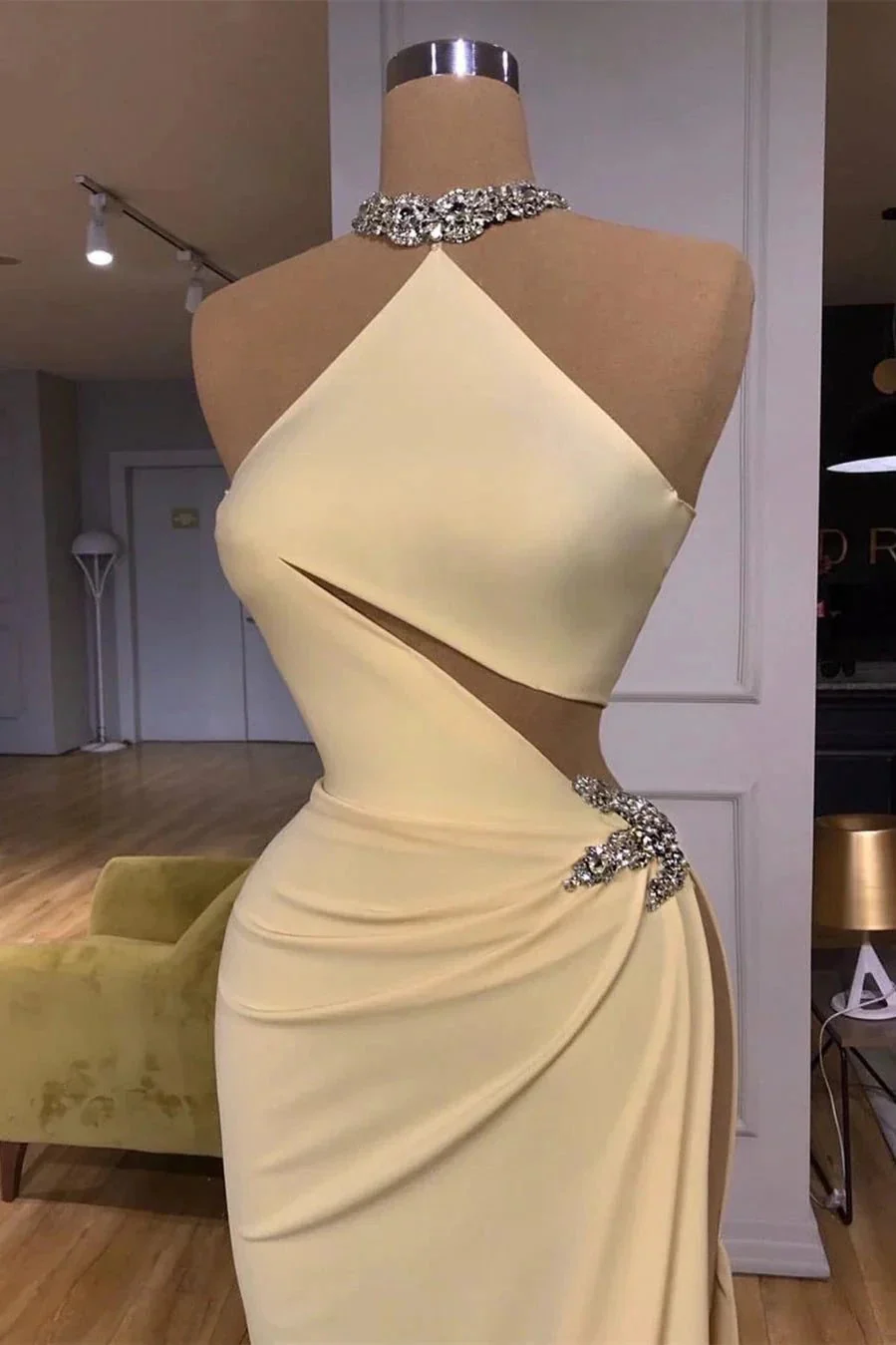 Simple Elegant Sleeveless Long Evening Dress - Image 2