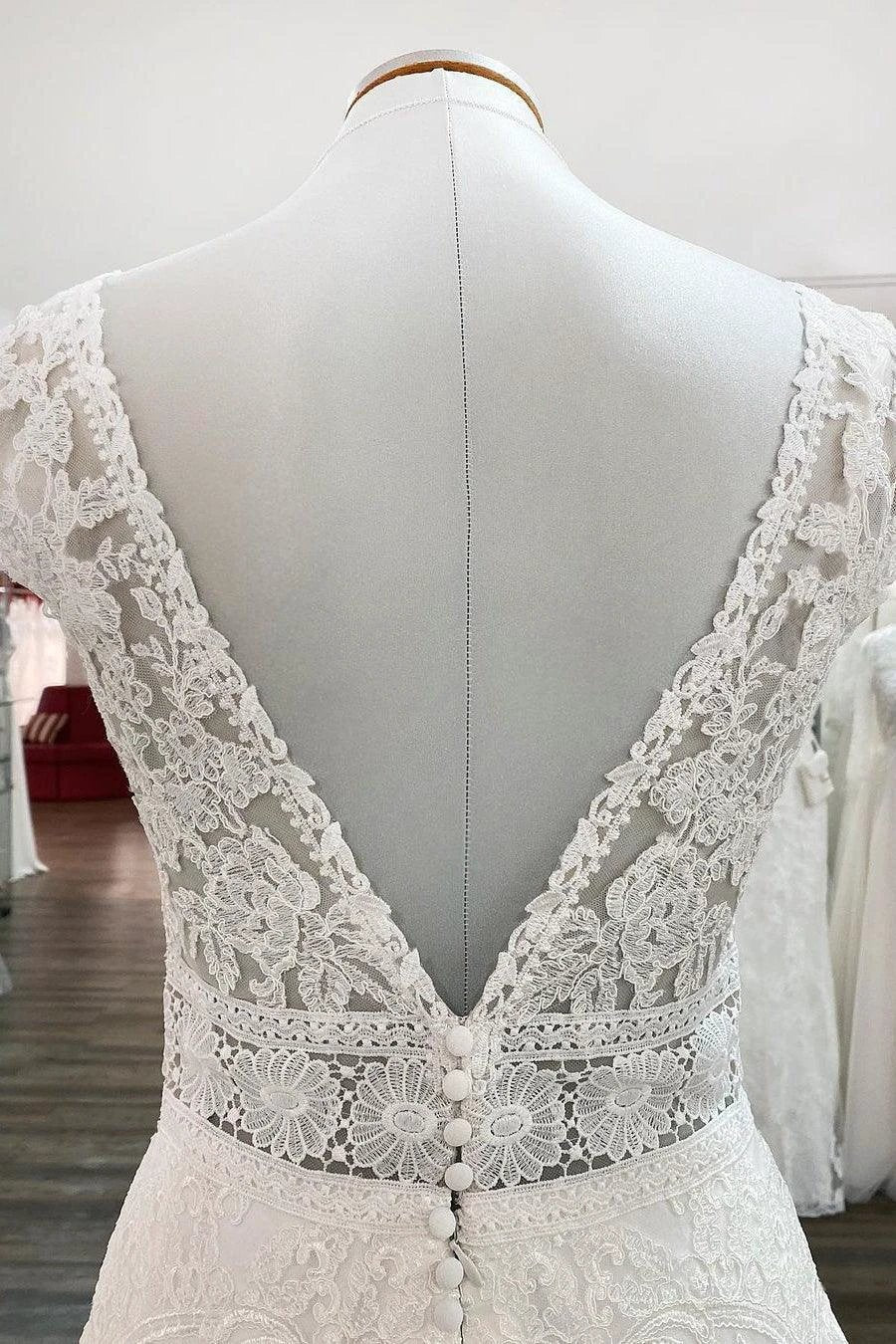 Simple Long A-line V-neck Tulle Appliques Lace Wedding Dress - Image 5