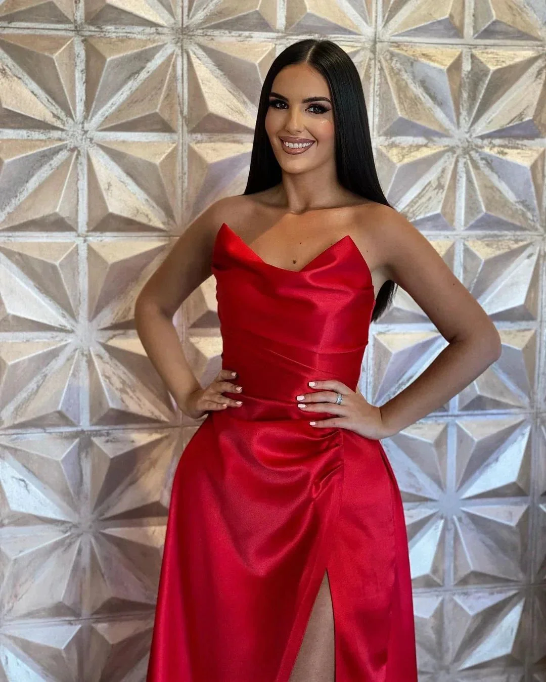 Simple Long Red A-line Satin Sleeveless Floor Length Prom Dress With Slit - Image 2