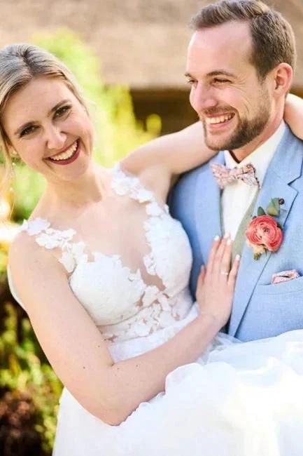 Simple Long White A-line V-neck Sleeveless Tulle Lace Wedding Dress with Slit - Image 5