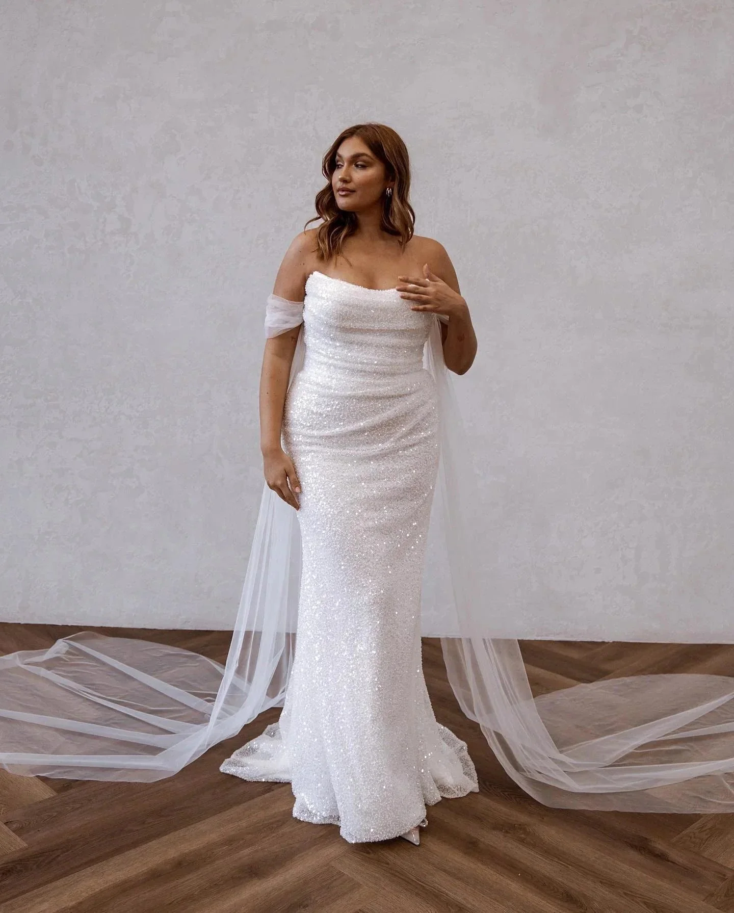 Simple Off-the-shoulder Glitter Mermaid Wedding Dresses - Image 5