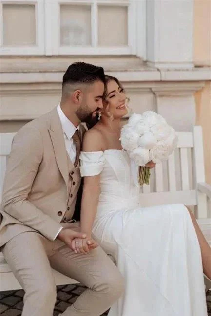 Simple Off-the-shoulder Mermaid Wedding Dresses With Slit - Image 6