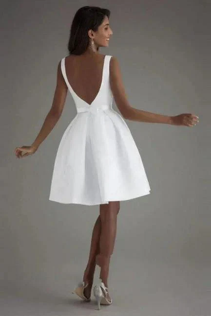 Simple Short White Sleeveless Backless Wedding Dresses - Image 2