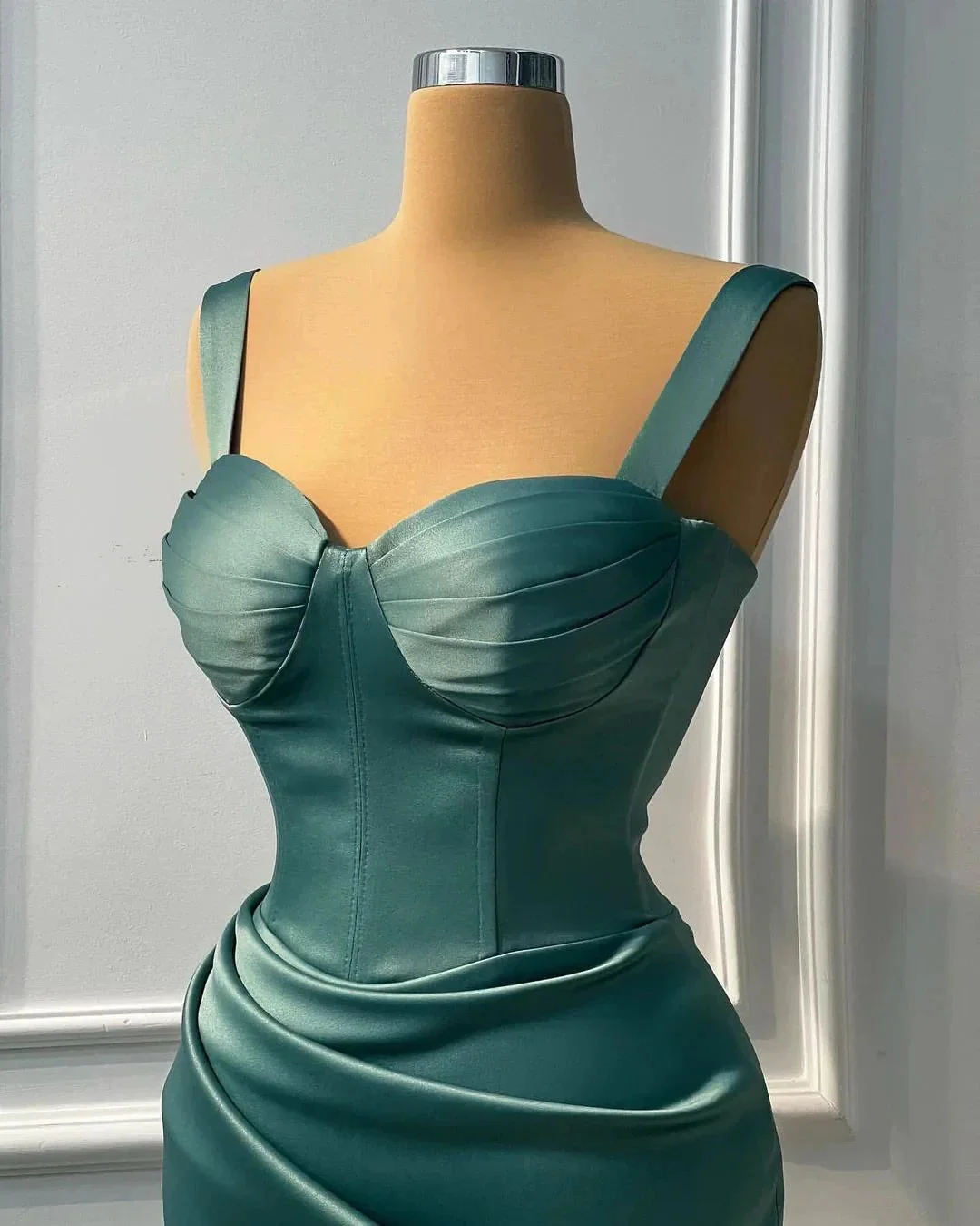 Simple Sweetheart Long Mermaid Straps Sleeveless Satin Prom Dress - Image 3