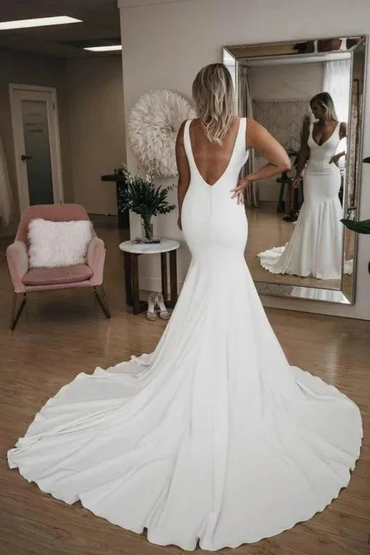 Simple V Neck Pretty Mermaid with Long Train Sexy Backless Beach Elegant Wedding Dresses - Image 2