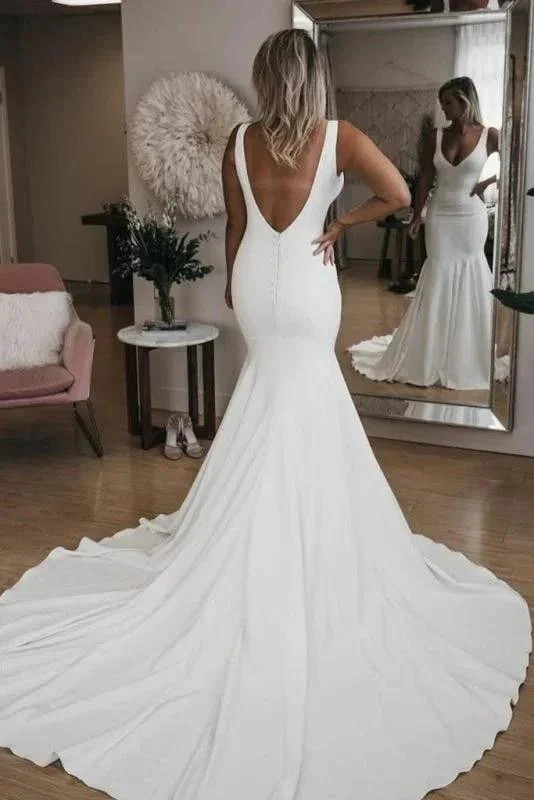 Simple V Neck Pretty Mermaid with Long Train Sexy Backless Beach Elegant Wedding Dresses - Image 4