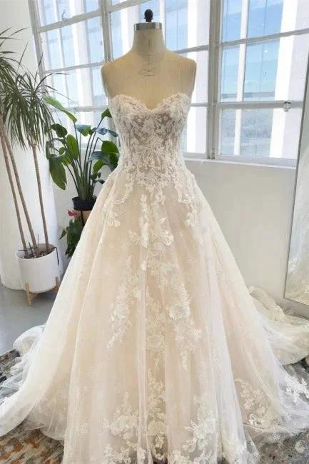 Sleeveless Floor Length Garden Strapless Tulle Lace Wedding Dress with Appliques - Image 3