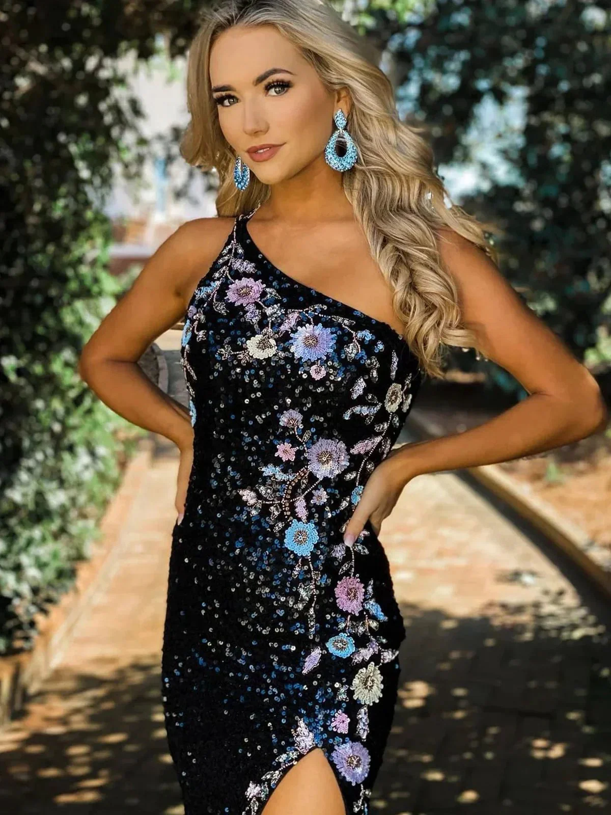 Soren | Mermaid One Shoulder Black Sequins Long Prom Dresses with Sequins Flowers - Image 2
