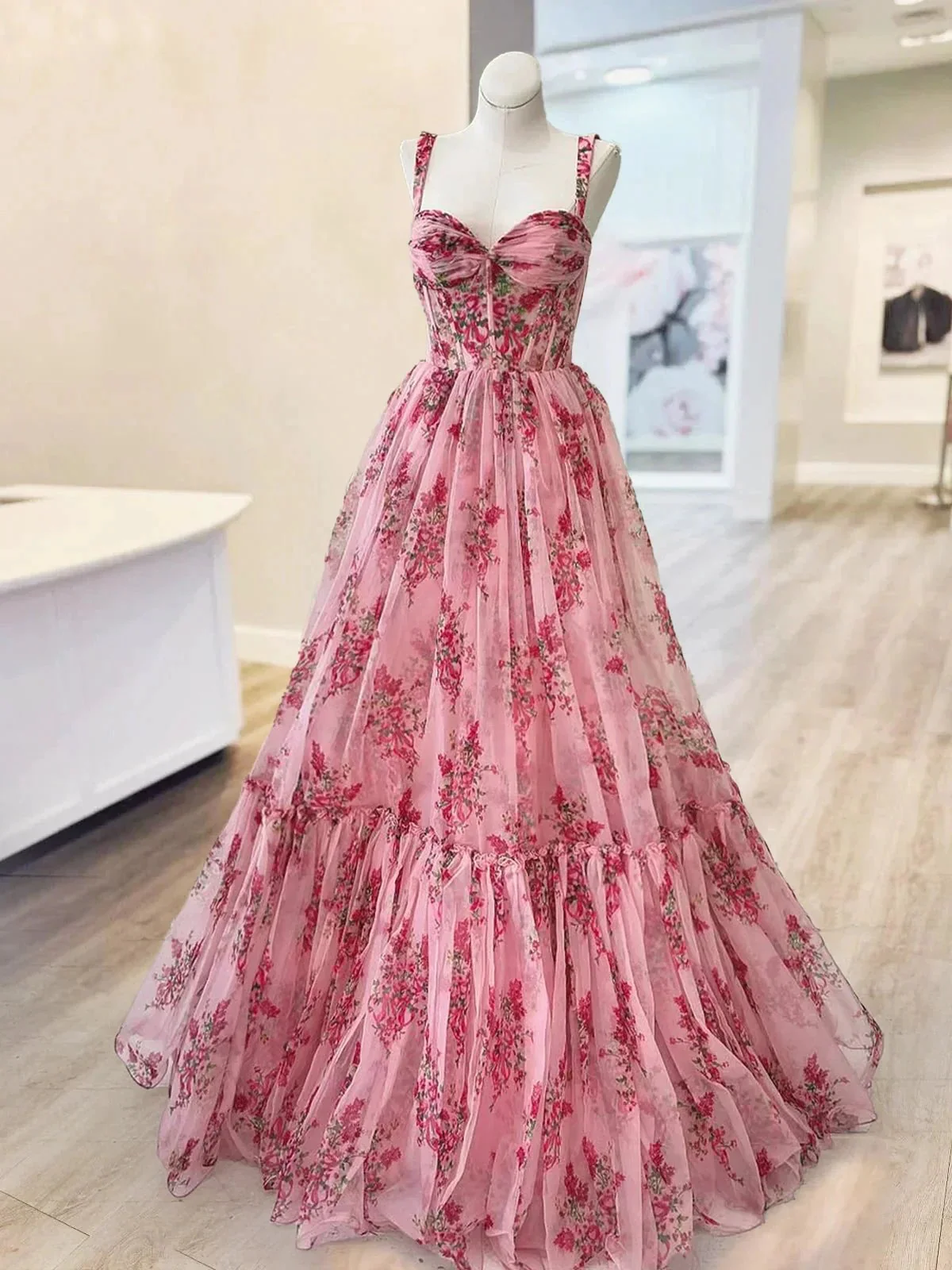 Sosi | Pink Sweetheart A Line  Floral Printed Chiffon Long Prom Dress With Bow - Image 2