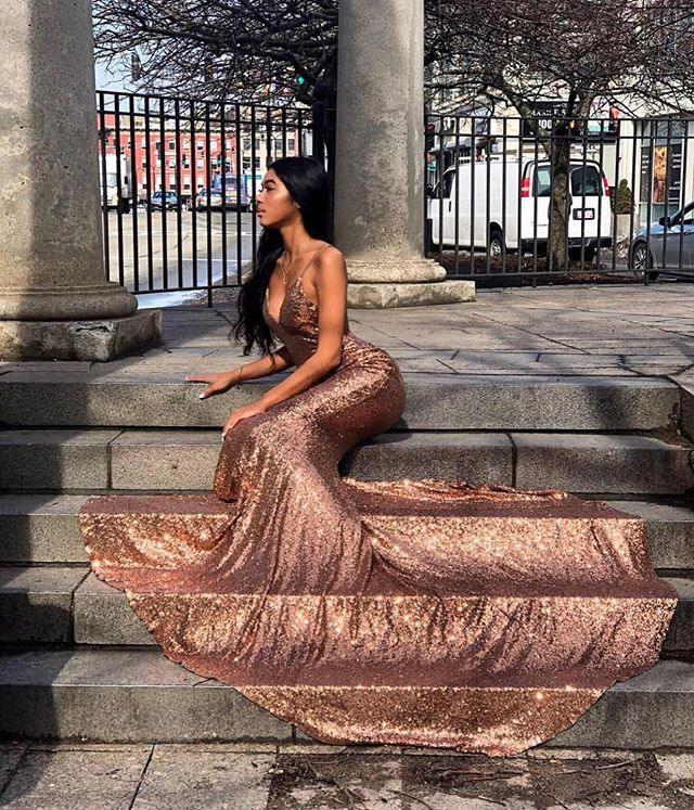 Spaghetti Straps V-neck Champagne Mermaid Prom Dress with Sequins - Image 2