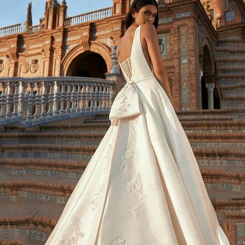 Spaghetti Straps V-Neck Vestido De Novia Sleeveless Appliques Satin Bride Party Backless A-Line Wedding Dress For Women - Image 2
