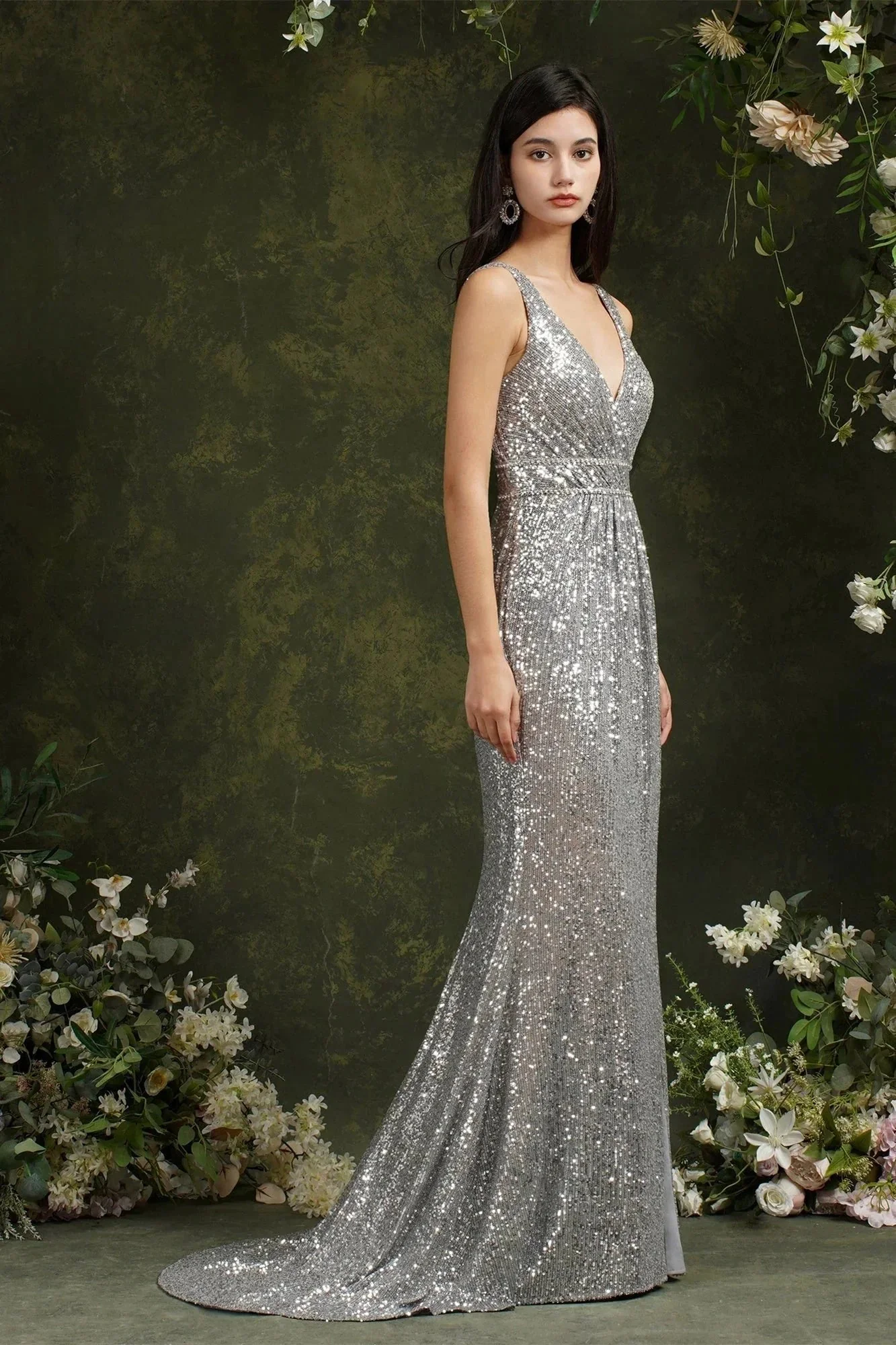 Sparkly Mermaid Wide Straps V-neck Sequins Bridesmaid/Prom Dress With Side Slit - Image 8