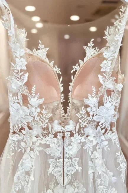 Split Front A-Line Tulle Sleeveless Spaghetti Straps Sweetheart Wedding Dresses with Appliques - Image 3