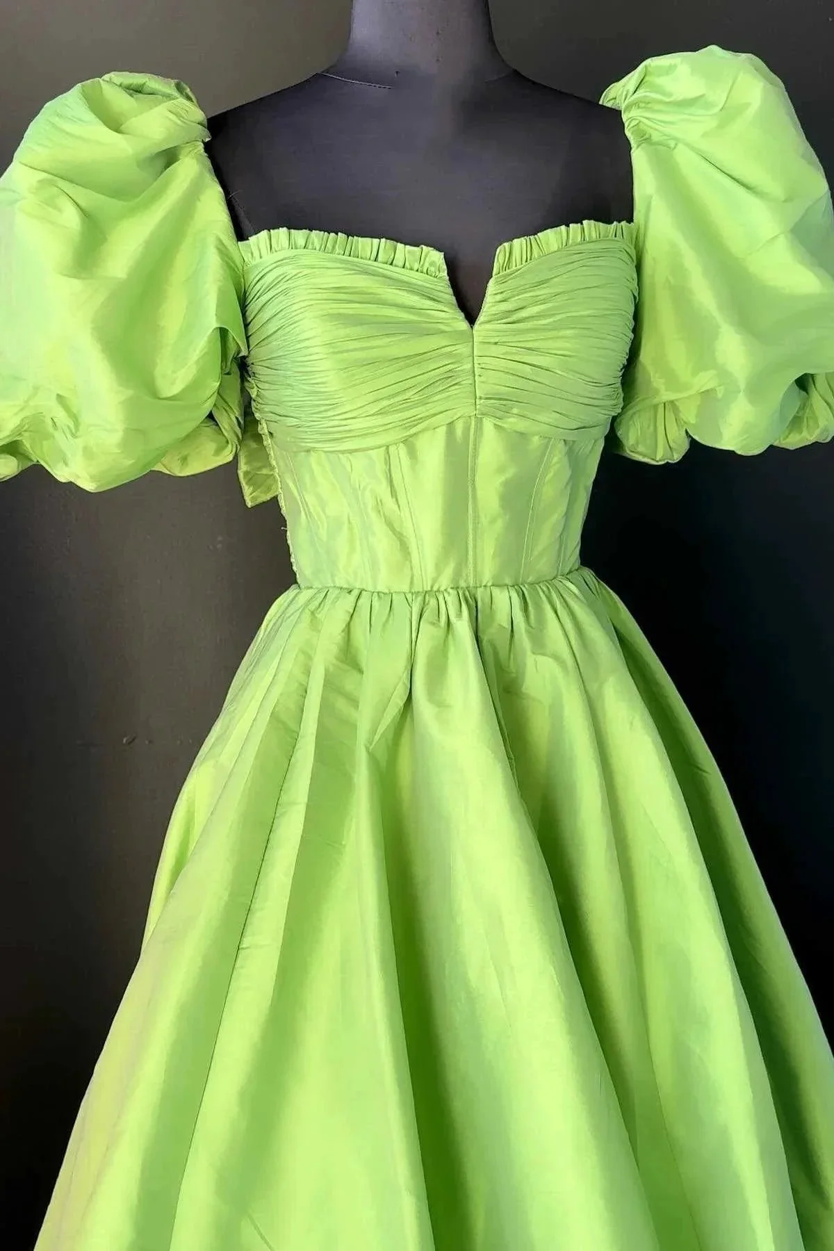 Lynette | Square Neck Fuchsia Puff Sleeves A-Line Prom Dress - Image 6