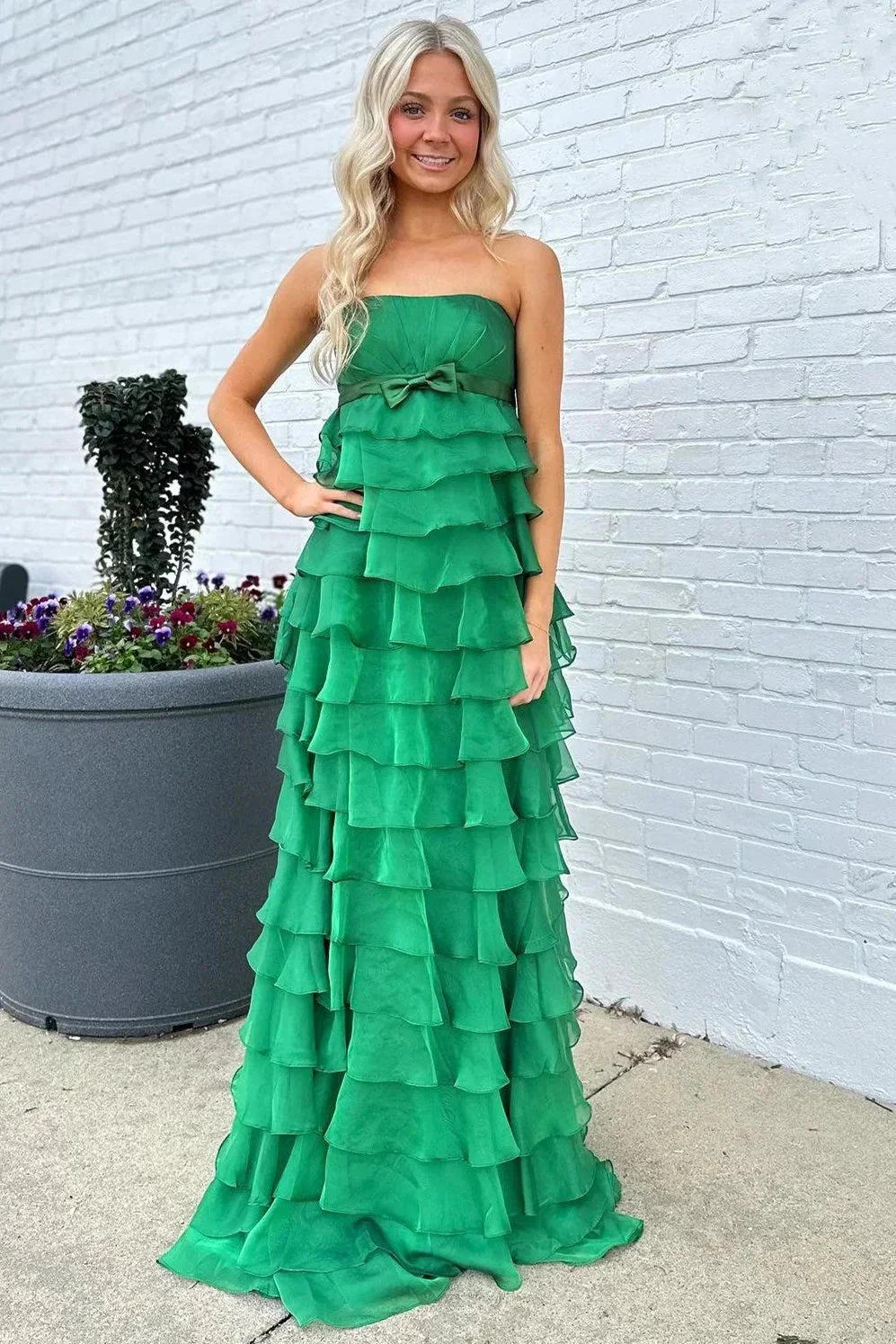 Strapless High-Waist Ruffle Tiered Long Prom Dress with Bow - Image 3