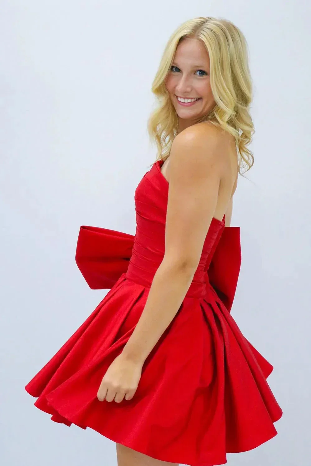 A-Line Strapless Pleated Party Dress with Bow - Image 8