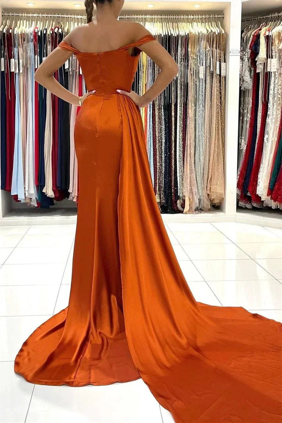 Stunning Stretch Satin Off Shoulder Evening Gown with Side Slit Detachable Train - Image 2