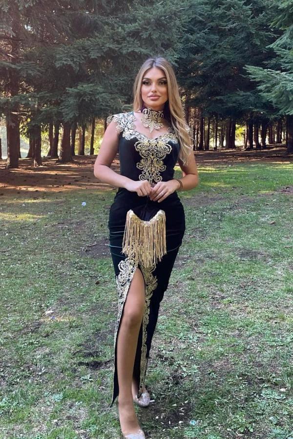 Stunning Velvet Evening Gown Sleeveless Gold Appliques Formal Dress with Detachable Train Side Slit - Image 3